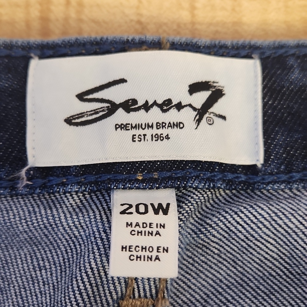 SEVEN7 Loose Straight Blue Jean High Rise, size 20W - Picture 9 of 13